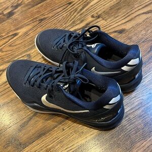 Kyrie basketball shoes